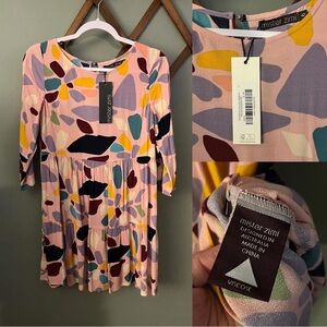 mister zimi (size 6) NWT✨ 3/4 sleeve pink kaleidoscope print mini dress
